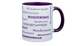 Lila Kaffee-Becher mit Deinem Namen bedruckt