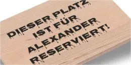 Frhstcksbrettchen aus Holz mit 4 Zeilen Text-Gravur