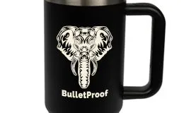 Thermobecher XL mit Wunschgravur in 8 Farben